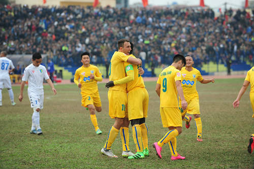 Than Quảng Ninh vs FLC Thanh Hóa, 16h00 ngày 12/3: Khẳng định sức mạnh