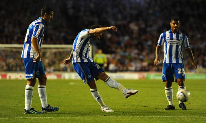 Huddersfield Town vs Reading, 02h45 ngày 09/03: Chia điểm