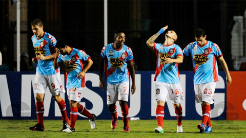 Arsenal Sarandi vs Gimnasia, 05h00 ngày 19/3