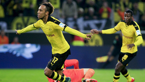 Augsburg vs Dortmund, 23h30 ngày 20/3: Khó cản sóng vàng!