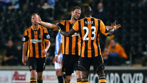 Hull vs Nottingham, 02h45 ngày 16/3