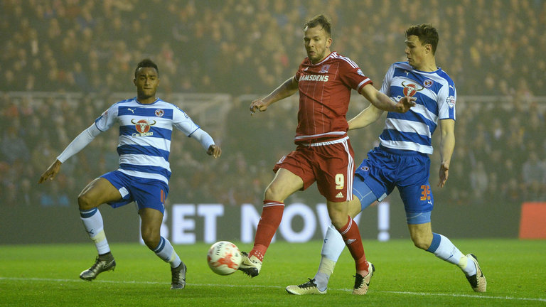 Burnley vs Middlesbrough, 01h45 ngày 20/04: Định đoạt ngôi đầu