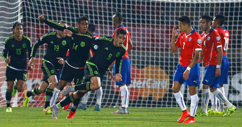 Mexico vs Chile, 09h00 ngày 2/6: Nhà vua gặp khó