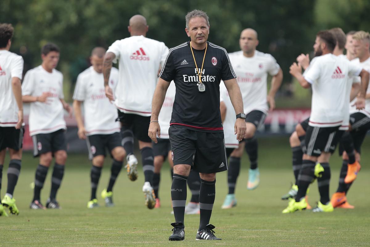 AC Milan vs Torino, 23h00 ngày 21/08: 'Người lạ từng yêu'