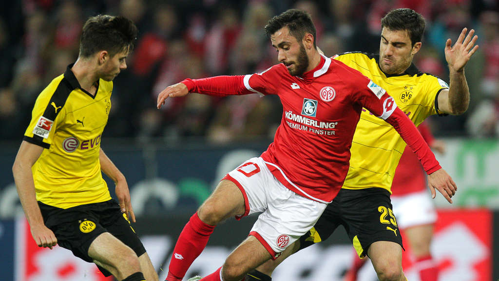 Dortmund vs Mainz, 20h30 ngày 27/08: Bóng ma vùng Ruhr