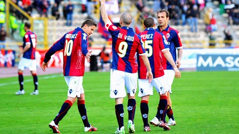 Bologna vs Crotone, 01h45 ngày 22/8