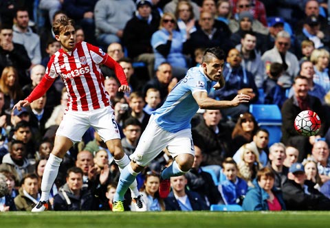18h30 ngày 20/8, Stoke City vs Man City: Chuyến đi giông bão