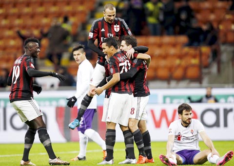 Fiorentina vs Milan, 01h45 ngày 26/9: Milan hết sợ Artemio Franchi