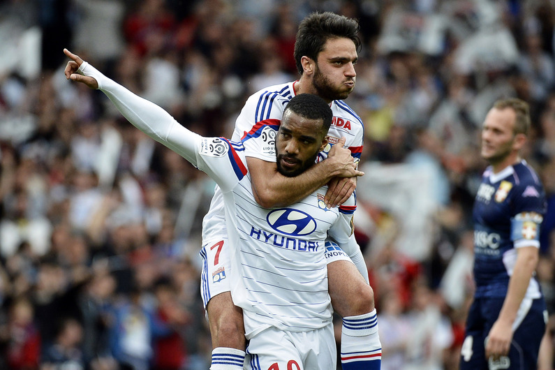 Lyon vs Juventus, 01h45 ngày 19/10: Bà đầm già chạy đua