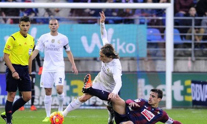 Real Madrid vs Eibar, 21h15 ngày 02/10: Bản lĩnh Zidane?