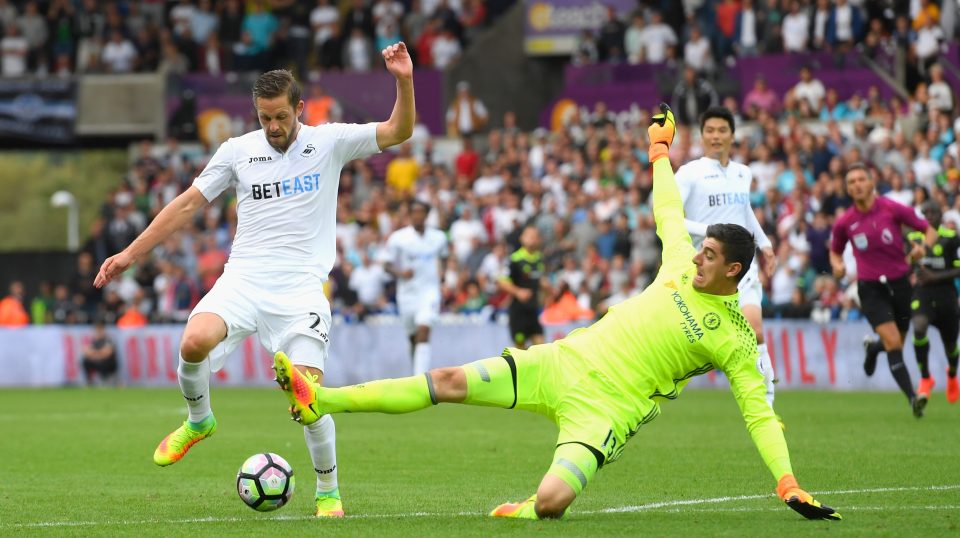 Stoke City vs Swansea City, 03h00 ngày 1/11: Cả 2 cùng khổ