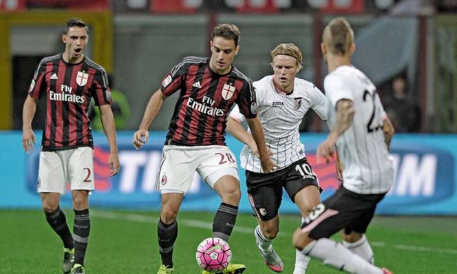 Palermo vs AC Milan, 21h00 ngày 06/11: Thời cơ trao tay