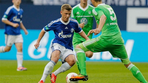 Wolfsburg vs Schalke, 21h30 ngày 19/11