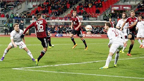 Nurnberg vs Kaiserslautern, 02h15 ngày 20/12