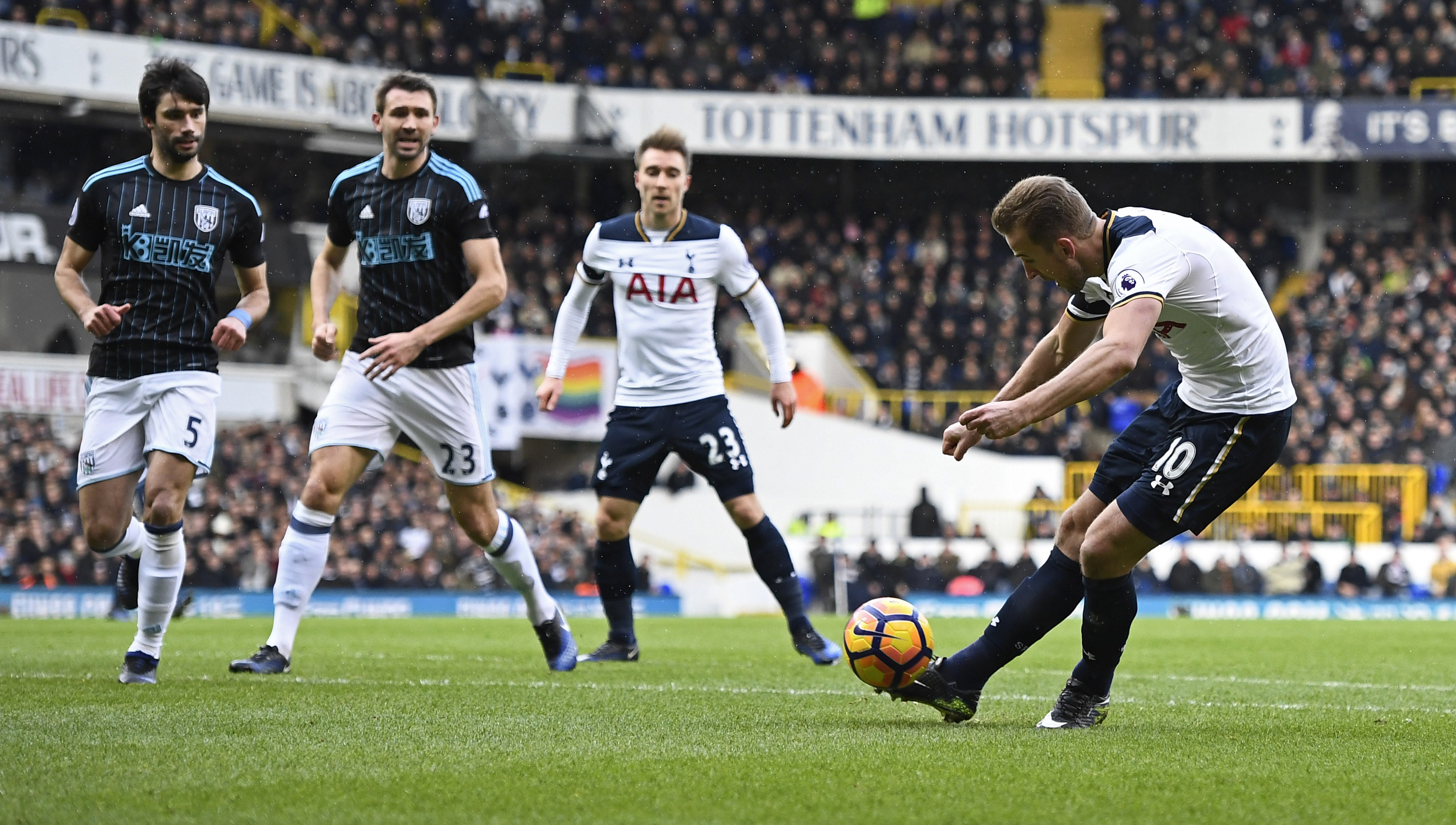 Sunderland vs Tottenham, 02h45 ngày 01/02: Nhiệm vụ trong tầm tay