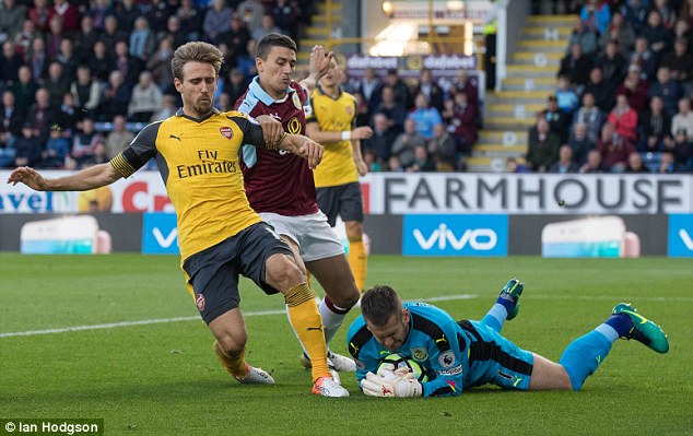 Arsenal vs Burnley, 21h15 ngày 22/01: 4 vậy đủ rồi