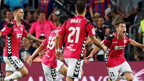 Alaves vs Deportivo, 01h00 ngày 12/1