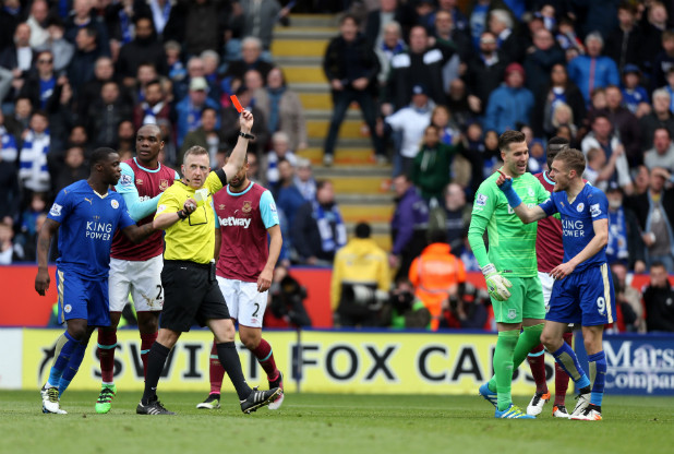 Swansea City vs Leicester City, 23h00 ngày 12/02: Đạp lên nhau mà sống