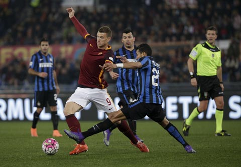 Inter vs Roma, 02h45 ngày 27/2: Một Inter đầy sợ hãi