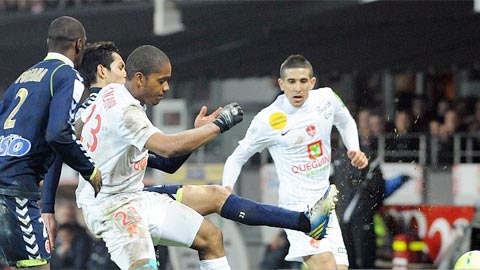 Reims vs Brest, 02h45 ngày 28/2