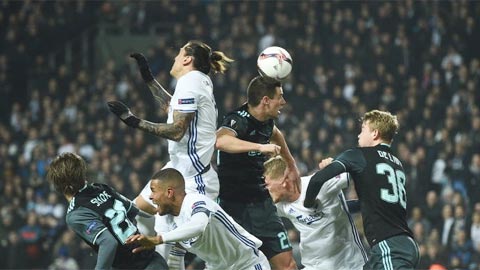 Ajax vs Copenhagen, 03h05 ngày 17/3: Những chú lính chì dũng cảm