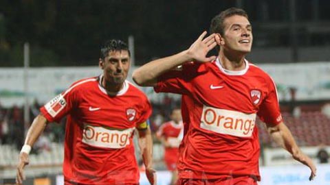 Universitatea Craiova vs Dinamo Bucharest, 01h30 ngày 30/3