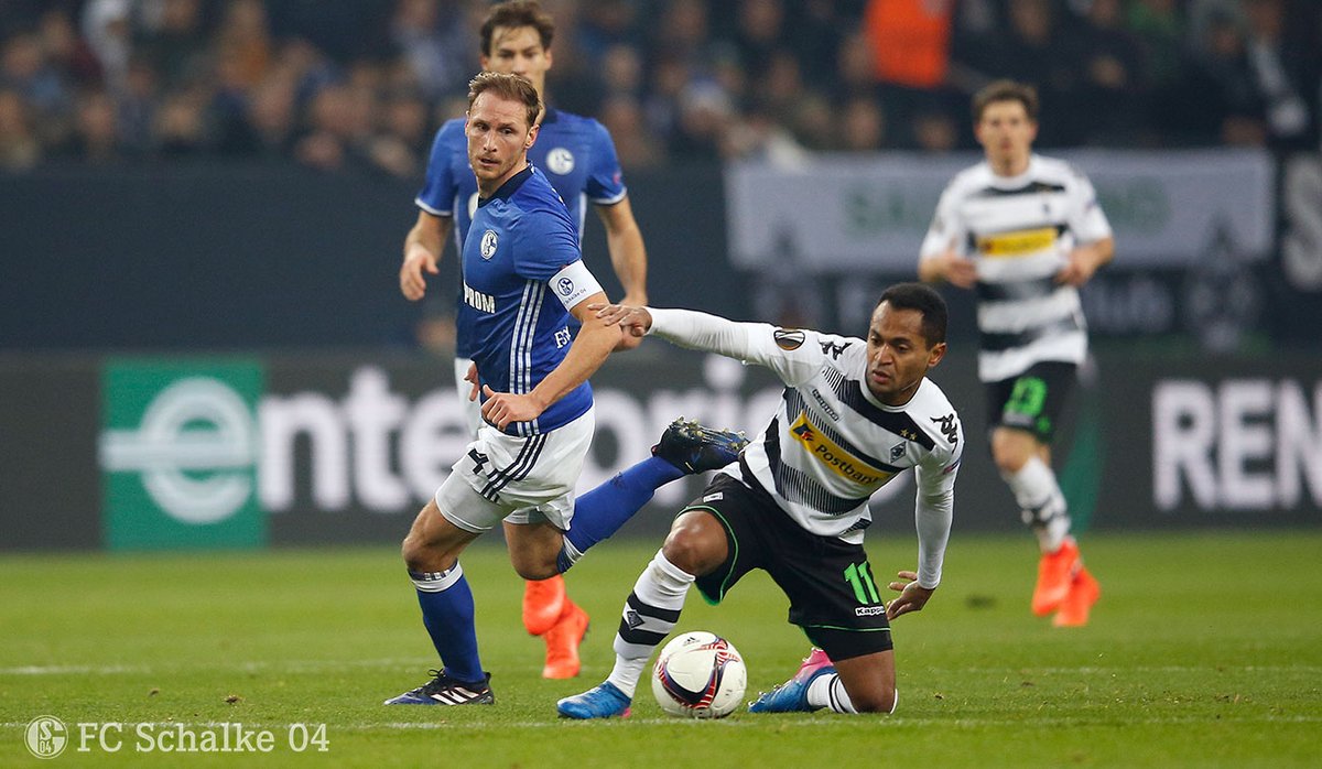 M.Gladbach vs Schalke 04, 03h05 ngày 17/03: Vượt qua Hoàng đế