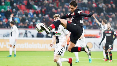 Freiburg vs Leverkusen, 20h30 ngày 23/4