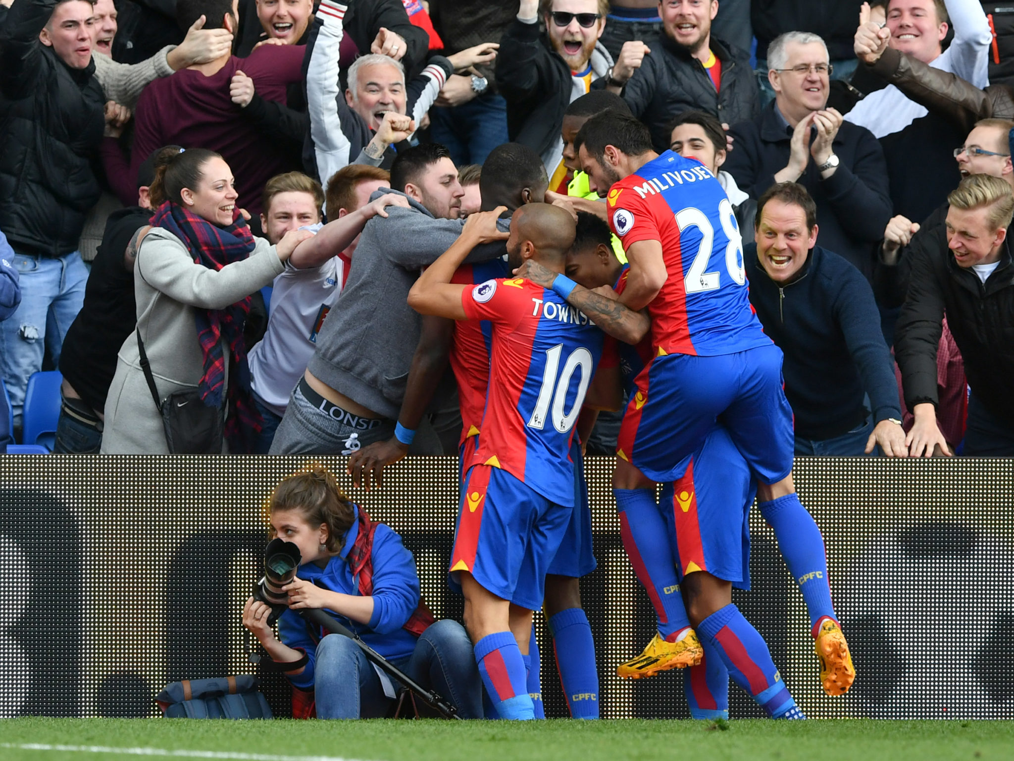 Liverpool vs Crystal Palce, 22h30 ngày 23/04: Vị khách khó chịu