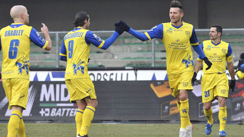 Chievo vs Crotone, 20h00 ngày 2/4