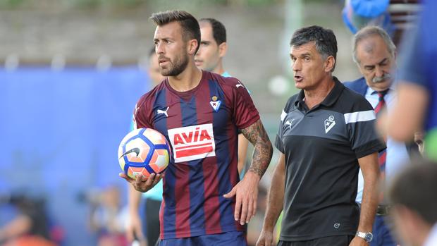 Eibar vs Las Palmas, 00h30 ngày 07/04: Có vay có trả