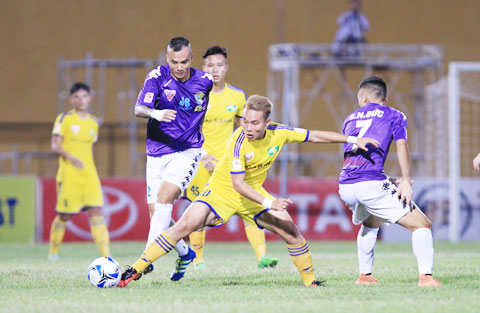 Hà Nội FC vs SLNA, 18h30 ngày 14/4: Thời thế đổi thay!