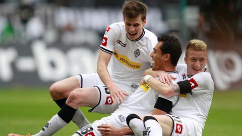 Frankfurt vs M’gladbach, 23h30 ngày 1/4