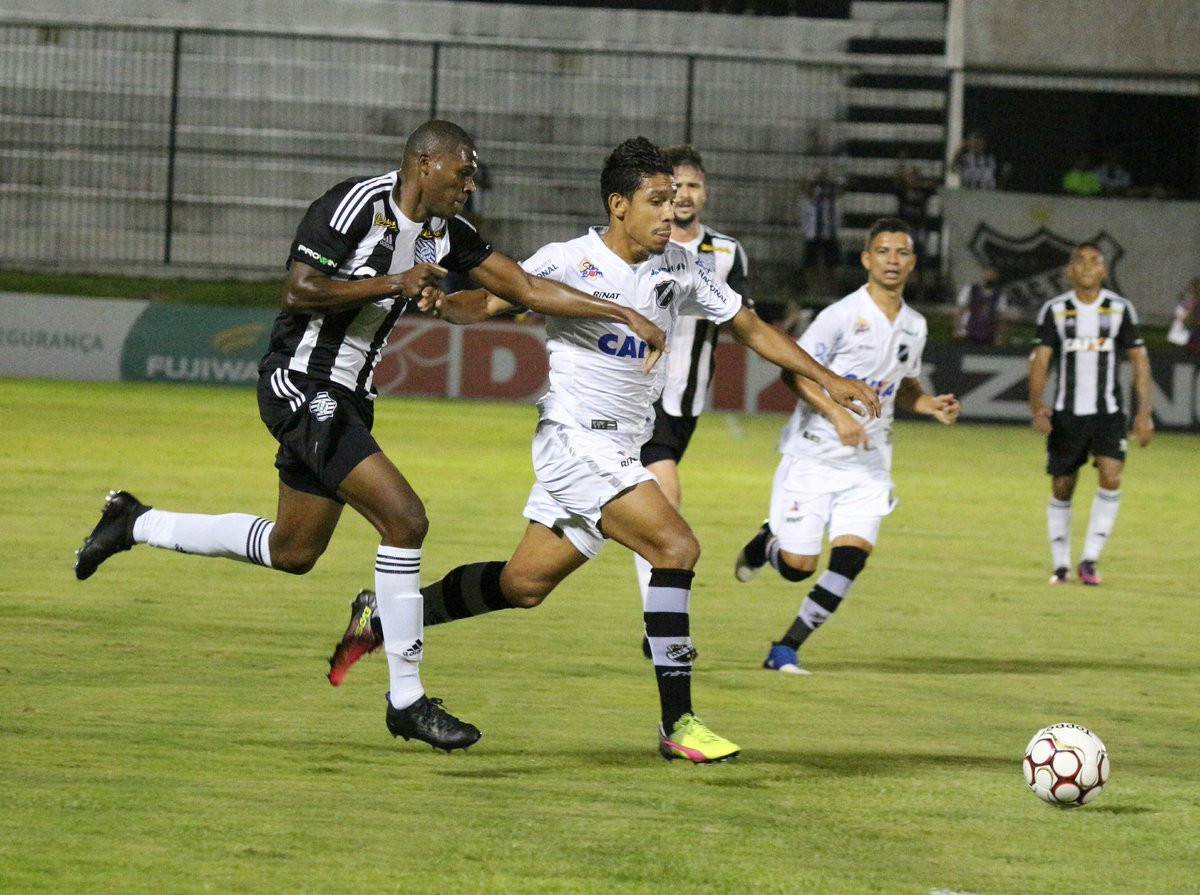 Soi kèo Figueirense vs Crici&uacute;ma, 06h30 ng&agrave;y 14/06: Vực s&acirc;u